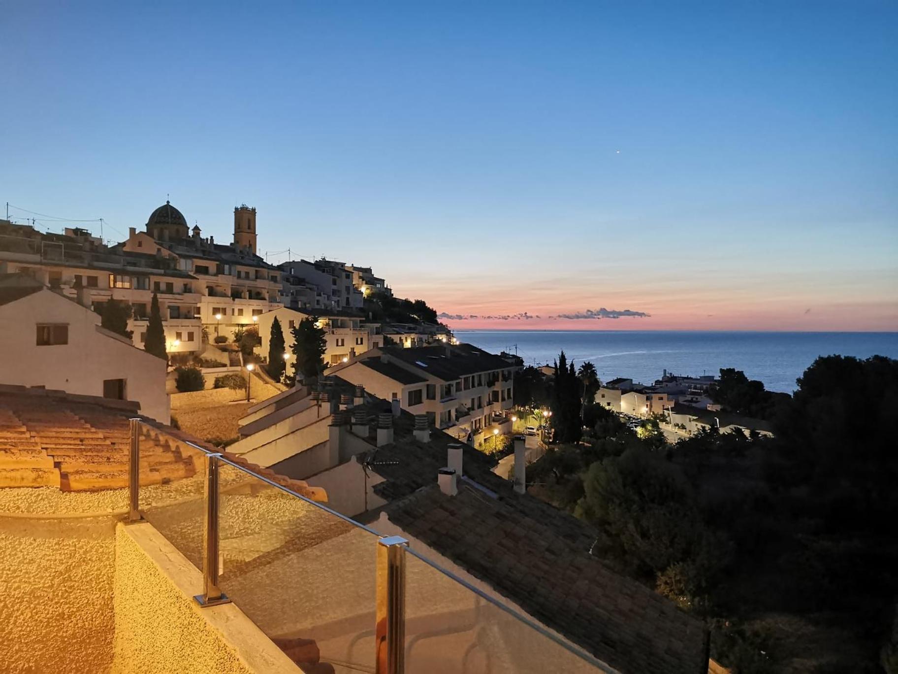 Atico-Duplex Con Vistas Al Mar Y Casco Antiguo En Altea Lägenhet Exteriör bild