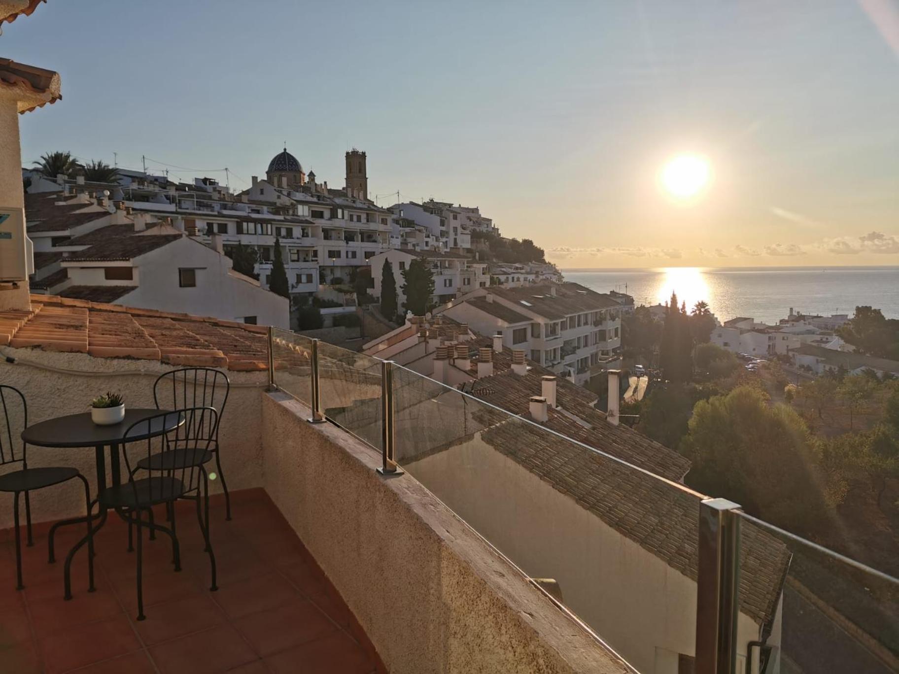 Atico-Duplex Con Vistas Al Mar Y Casco Antiguo En Altea Lägenhet Exteriör bild